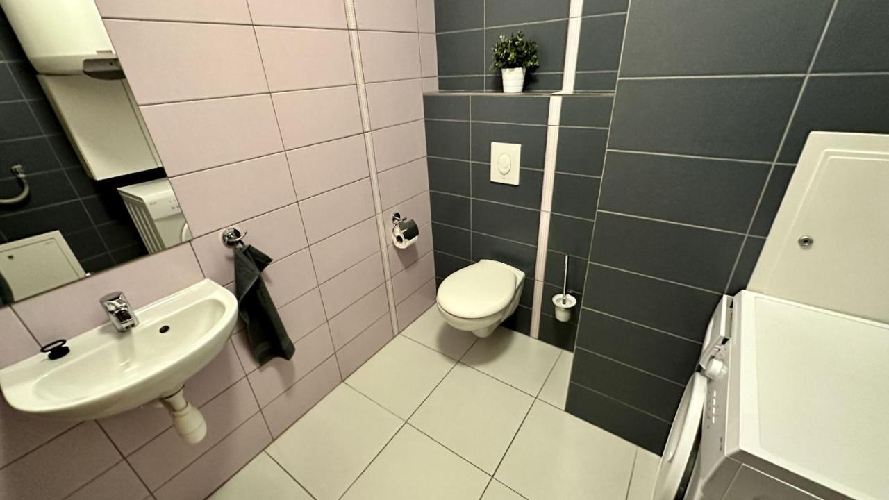 Ubytování Třeboň - apartmány Rožmberk, Svět a Baštýř Exterior foto
