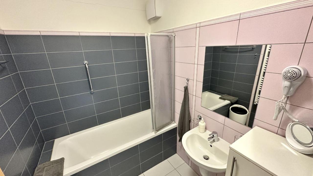Ubytování Třeboň - apartmány Rožmberk, Svět a Baštýř Exterior foto